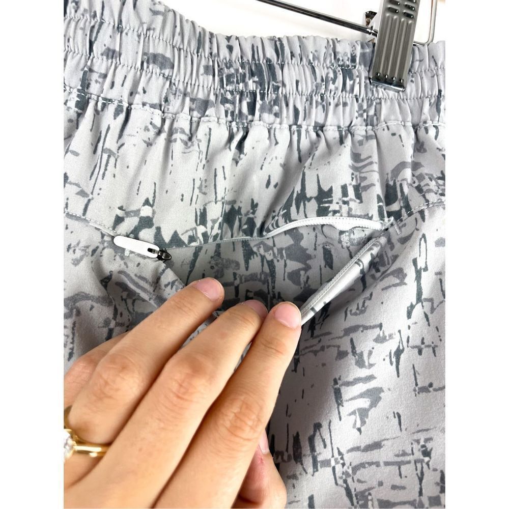 Outdoor Voices Men’s Anytime Shorts 5” Size S - Picture 8 of 13